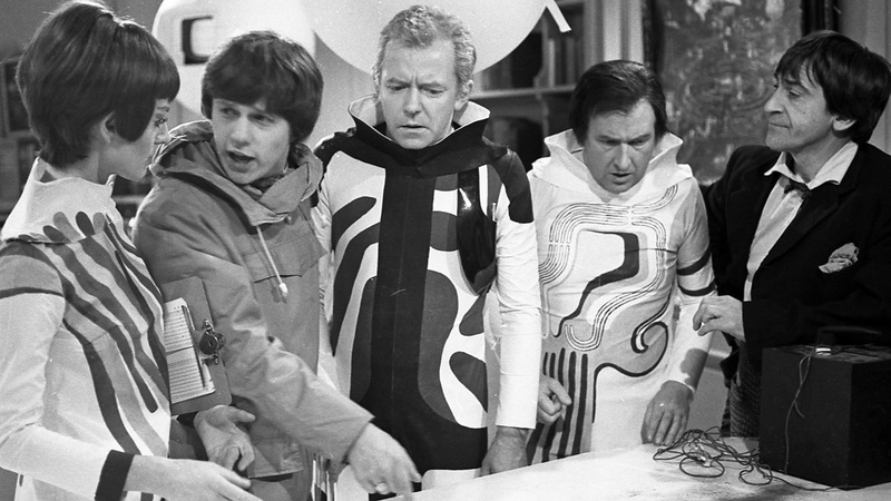 Clent (Peter Barkworth) and his team discuss climate change with The Doctor and Jamie.